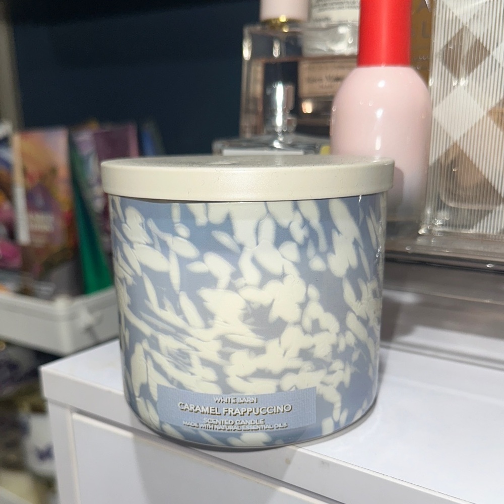 White Barn Caramel Frappuccino Candle in Blue and Cream